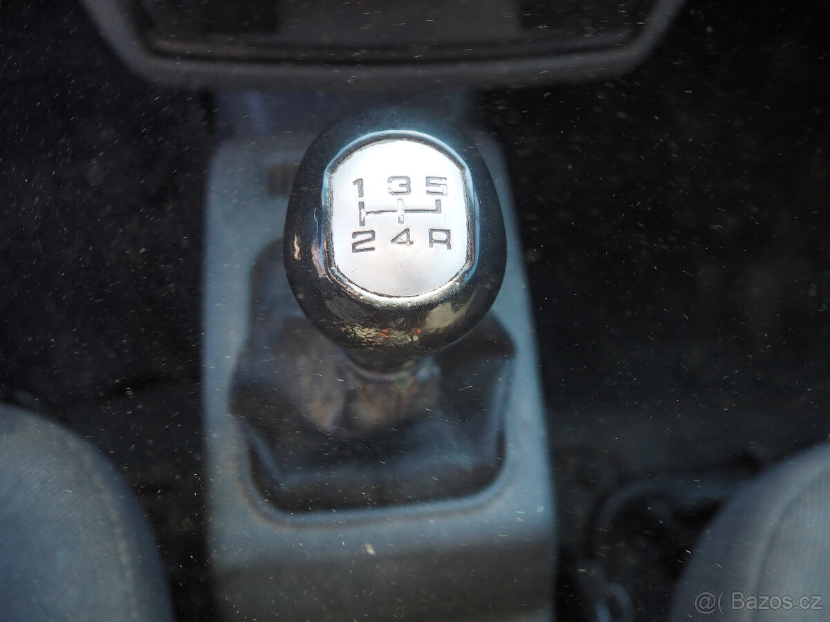 Ford Tourneo Connect 1.8 LPG klima, el. okna + zrcátka - 10