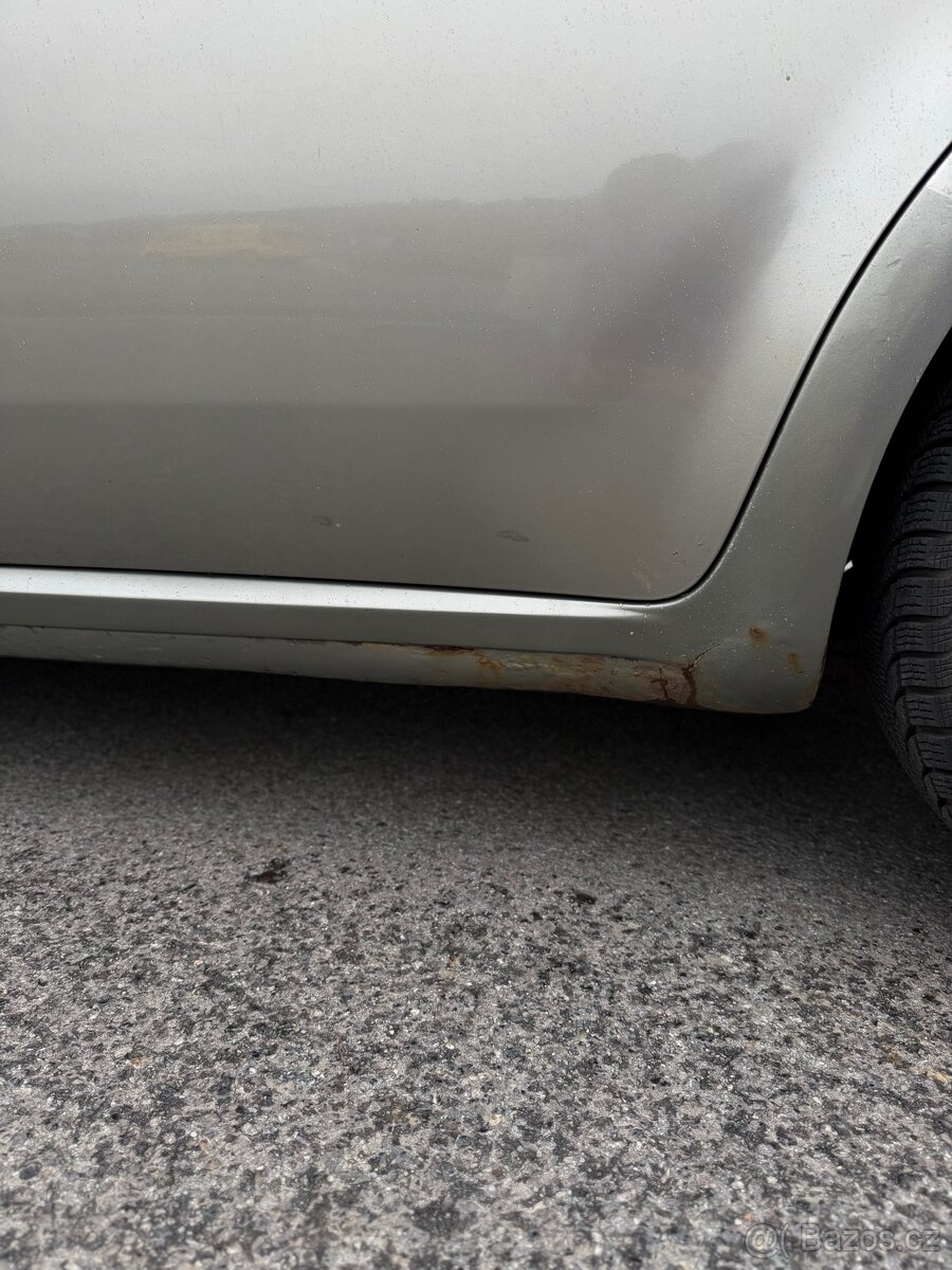 Alfa Romeo 159 Sportwagon 2.4 JTDM, 2007, 238 000 km, manuál - 10