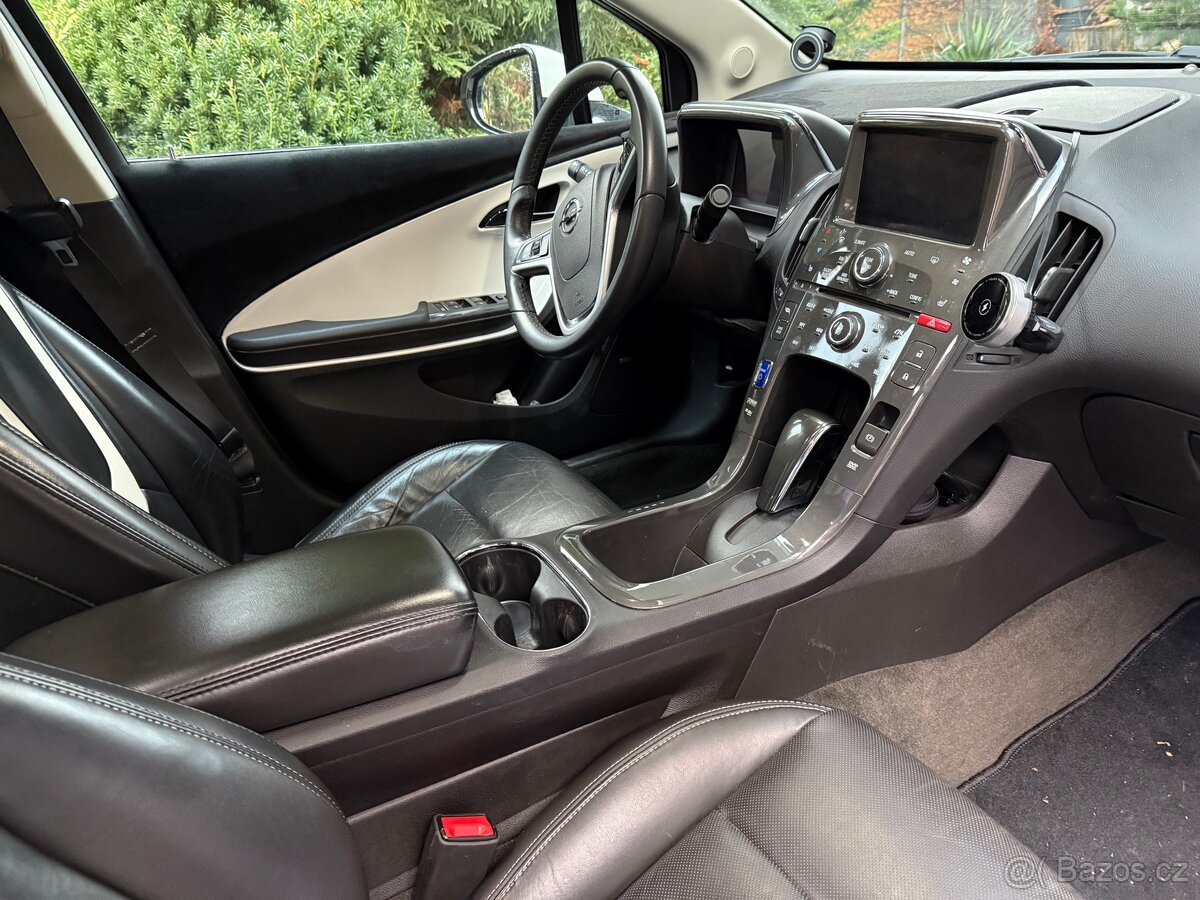 Opel Ampera hybrid - 10