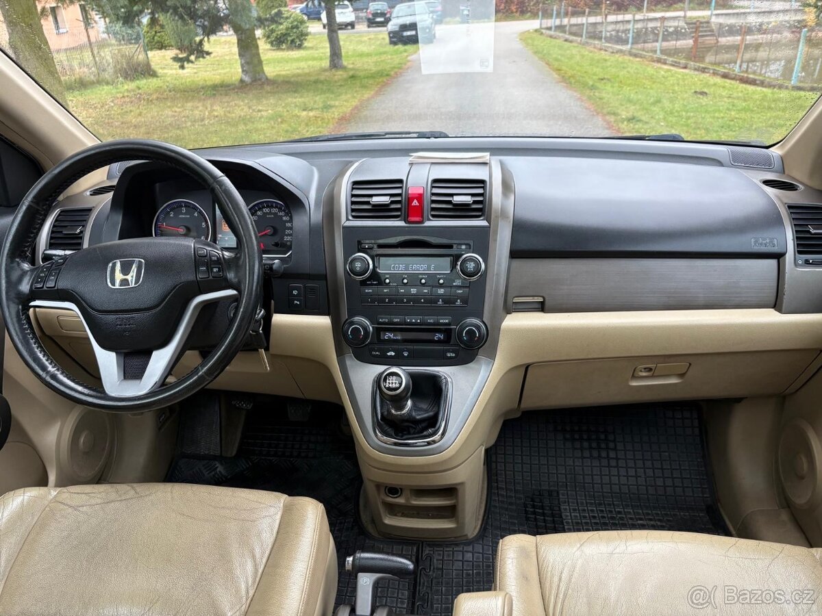 Prodám Honda CR-V 2,2 I-CTD 4x4, kůže - 10