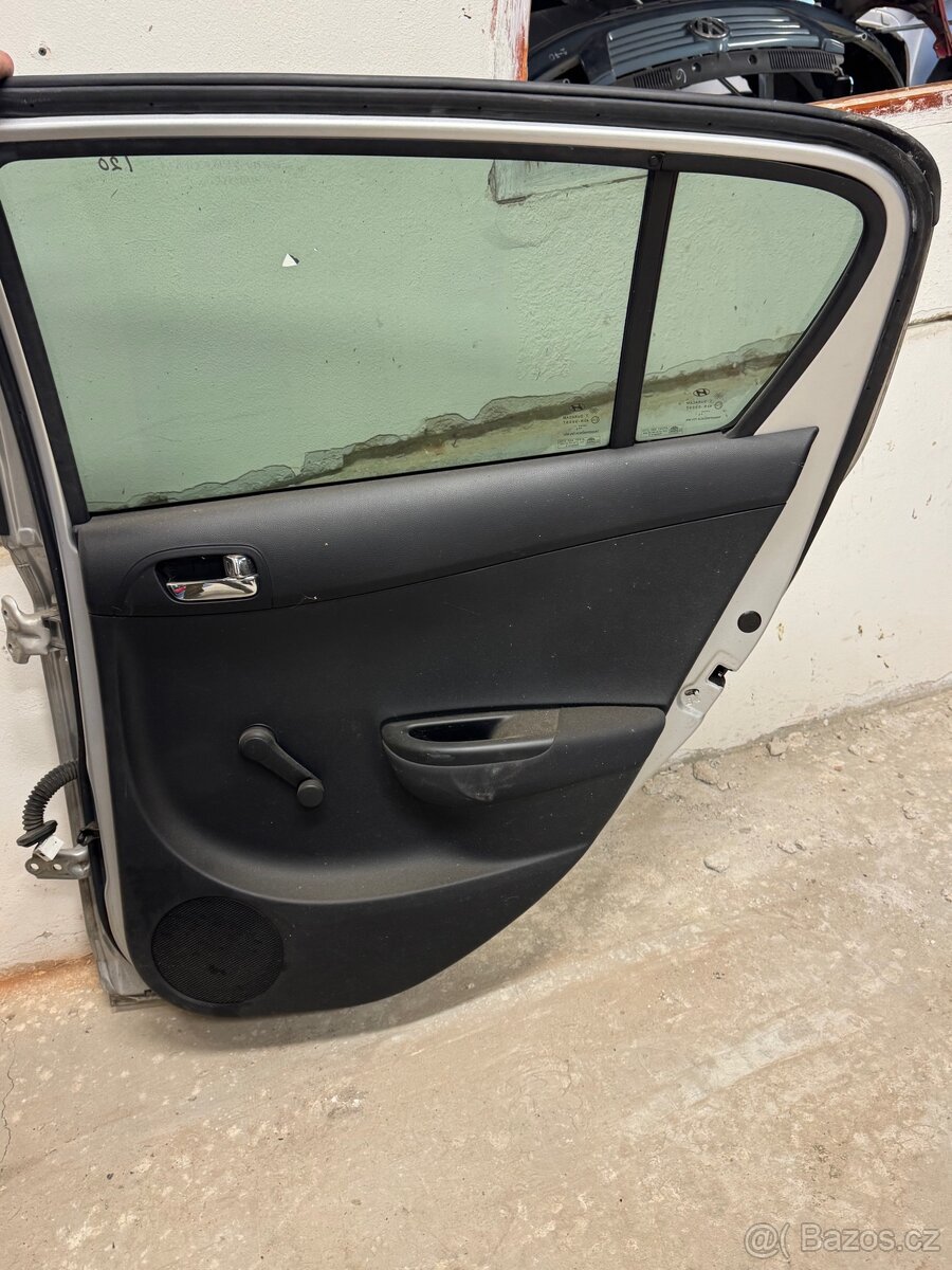 Hyundai i20, PZ dveře - 10