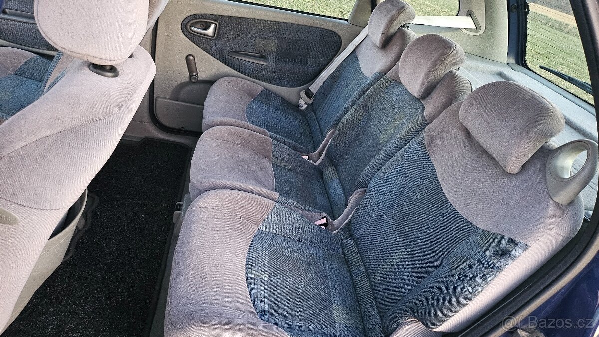 Renault Megane Scenic 1,6 - 10