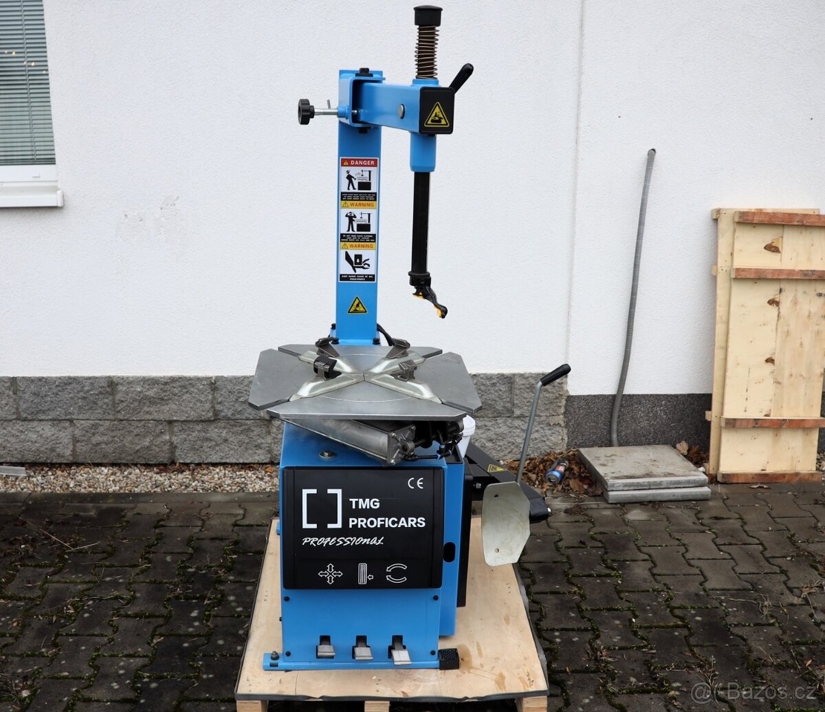 Zouvačka pneumatik poloautomatická - 10