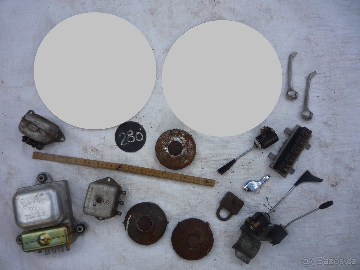 prodám různé hasičské vybavení, autosoučástky, plechové nádr - 10