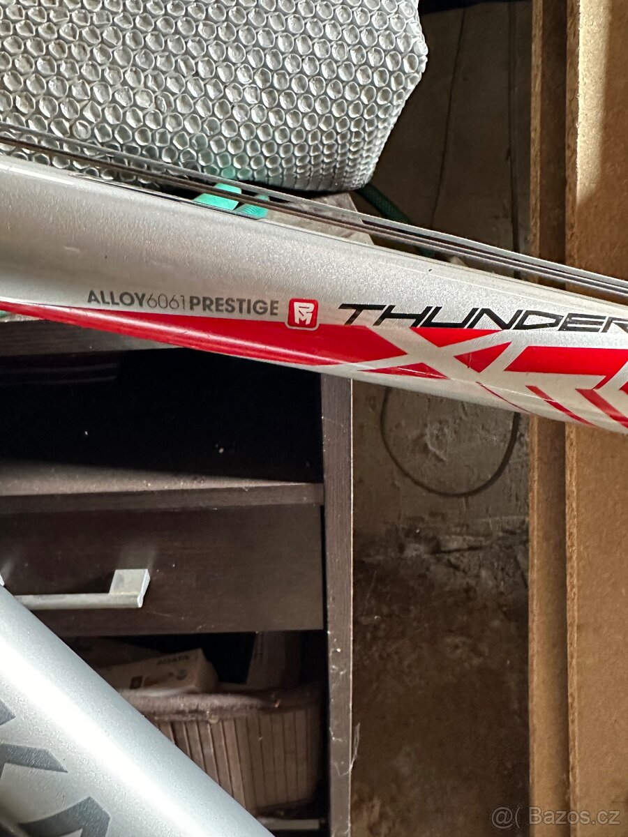 RockMachine Thunder 19,5 alu rám - 10