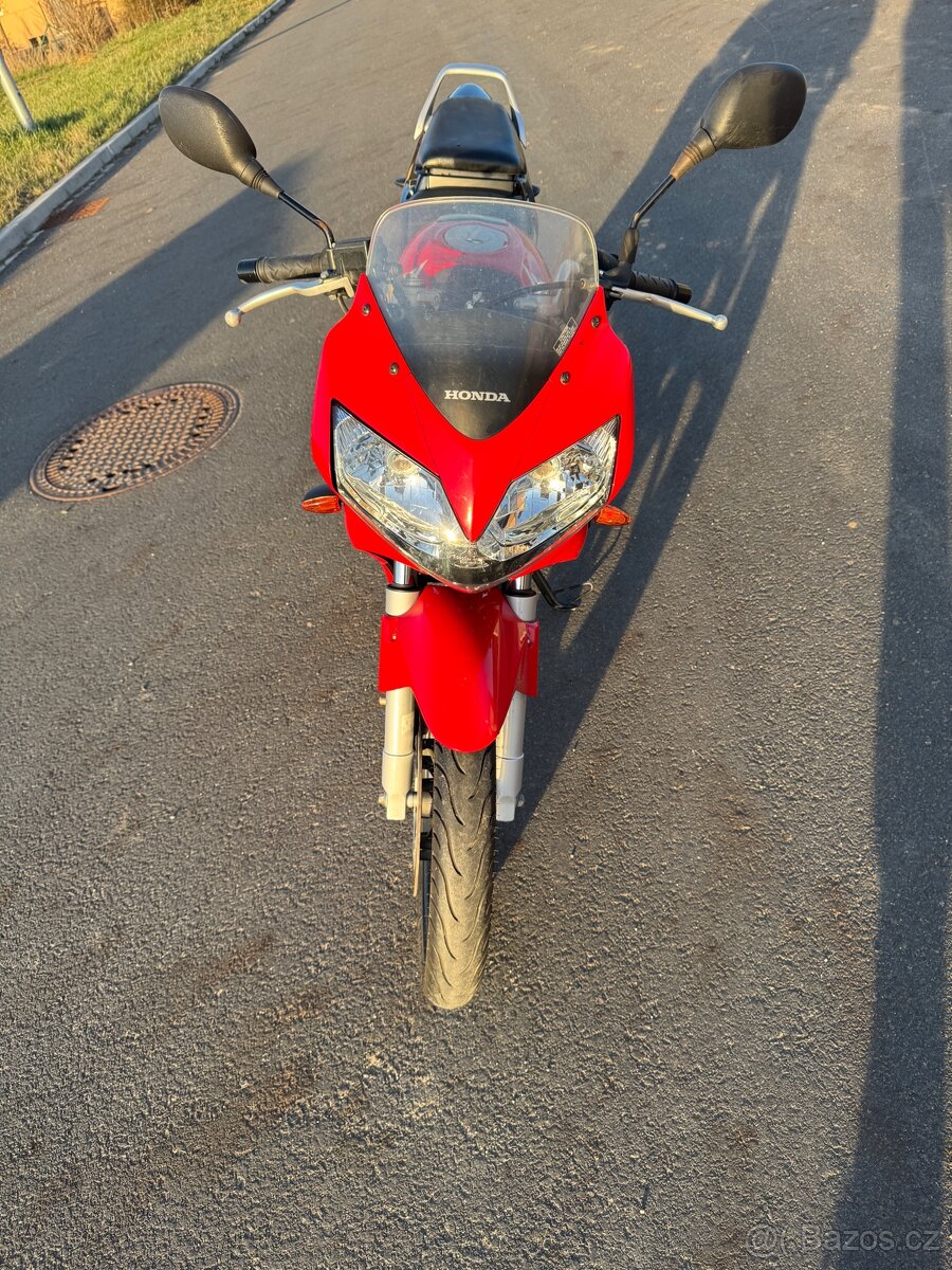 Honda CBR 125R - 10