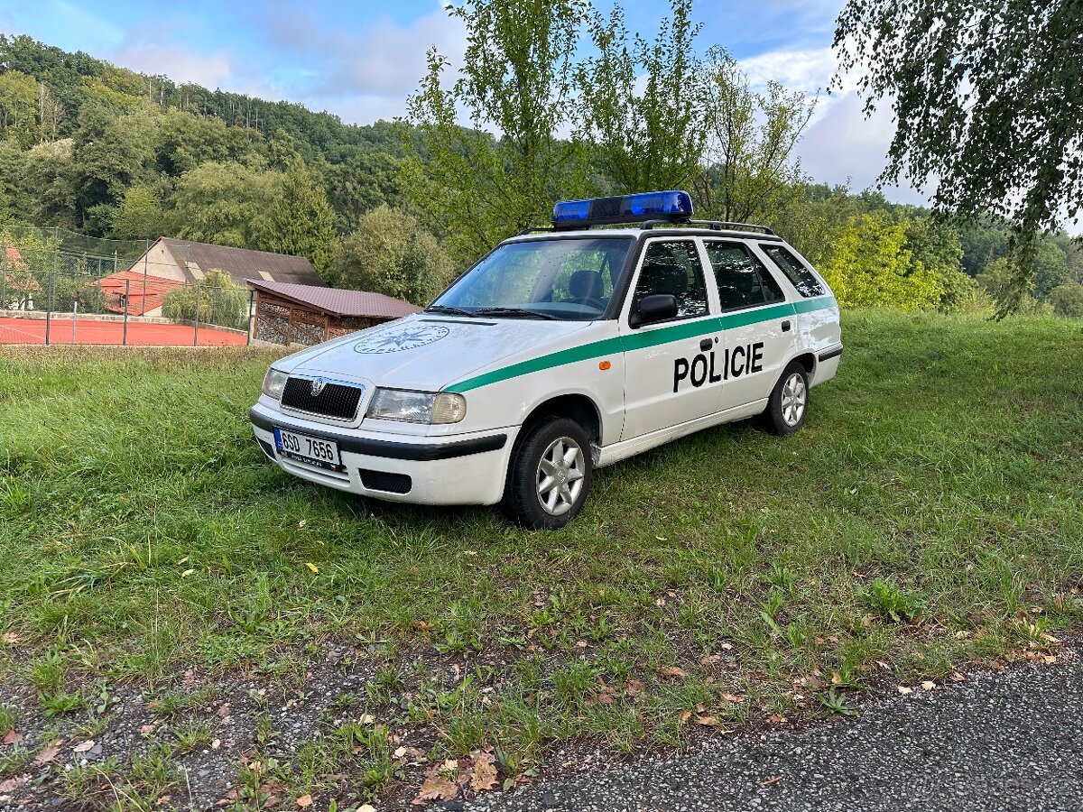 Škoda felicia originál policejní - 10
