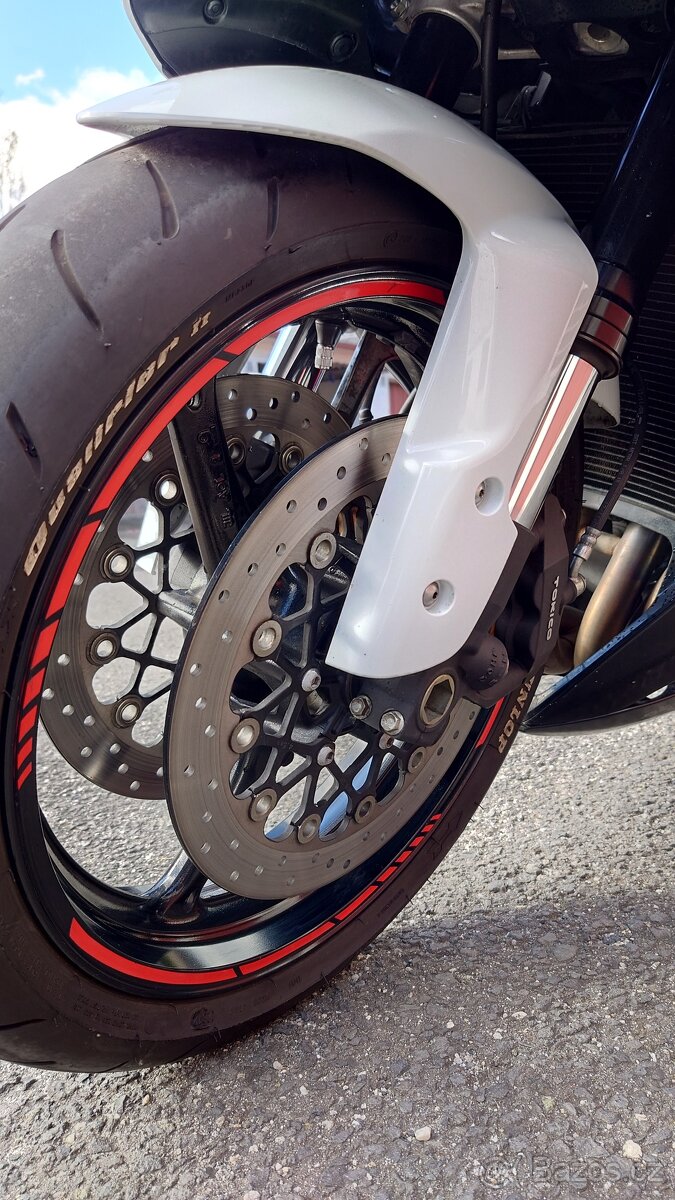 Suzuki GSX-R 750 K10 - 10