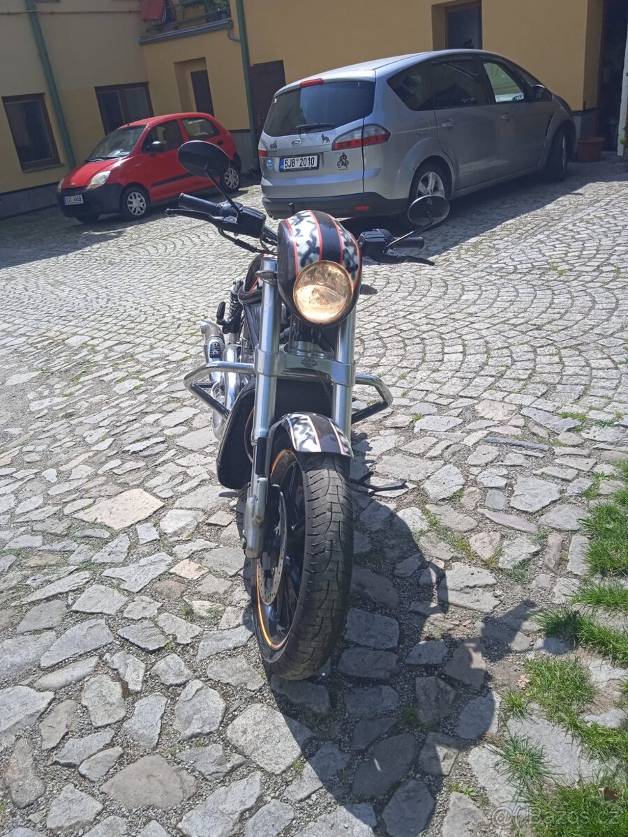 Harley Davidson v rod - 10