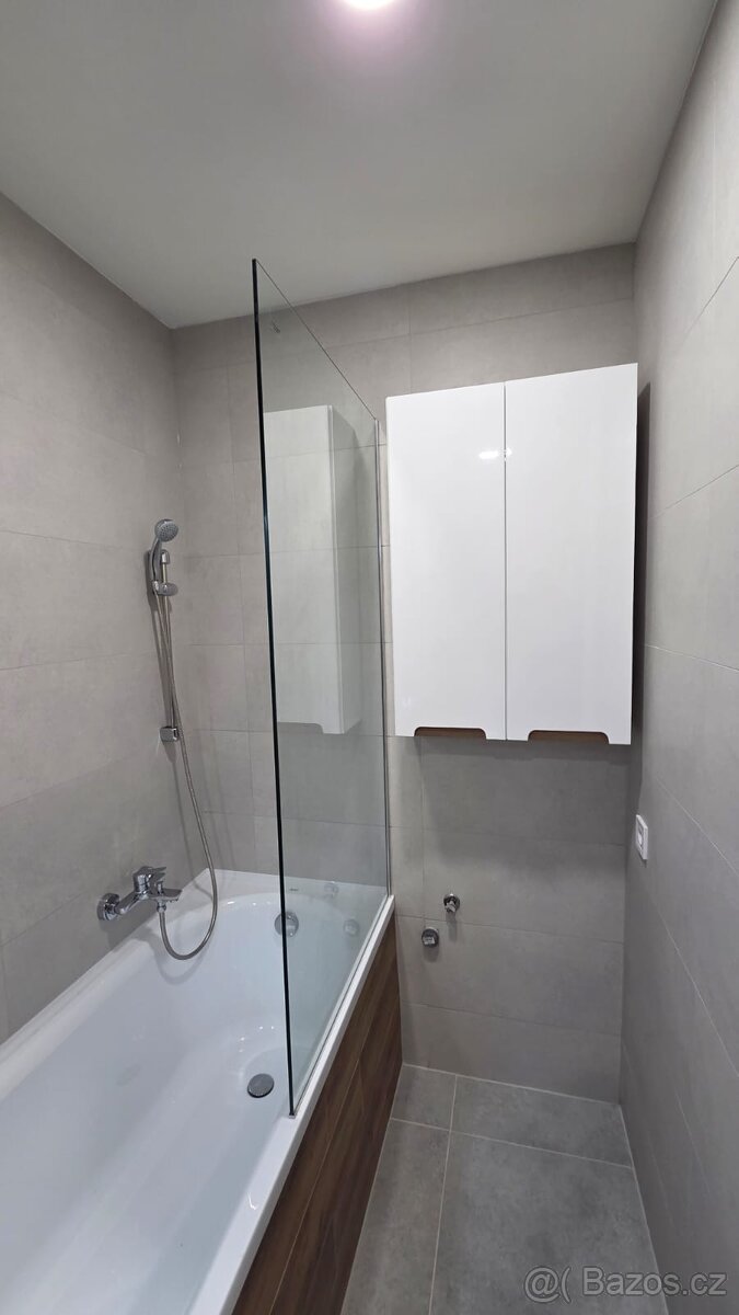 Pronájem bytu 3+1+balkón v ulici Tyršovo nám. v Lounech - 10