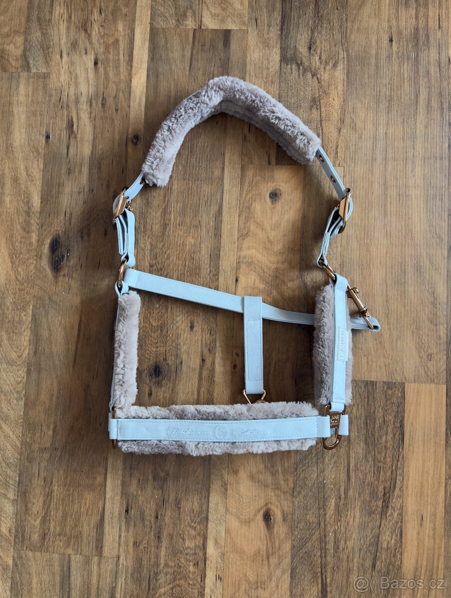 Podsedlova decka, chranice a ohlavka Eskadron - 10