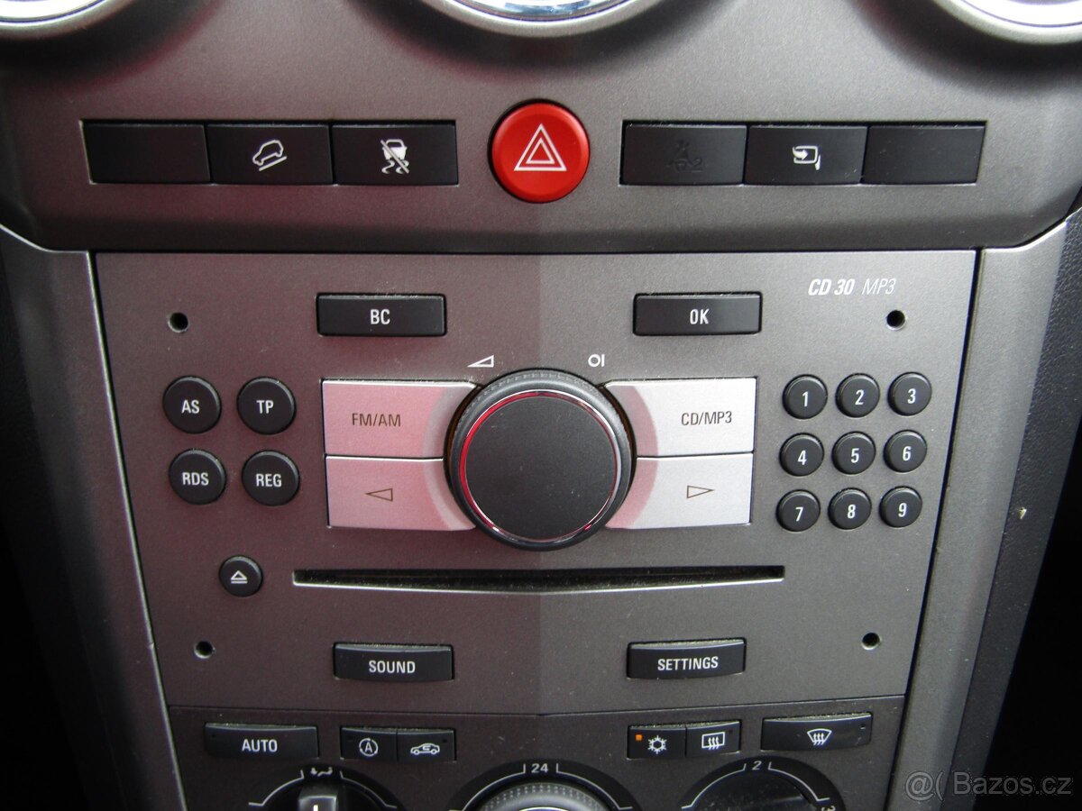 Opel Antara 2.0 CDTi , 110 kW nafta, 2007 - 10