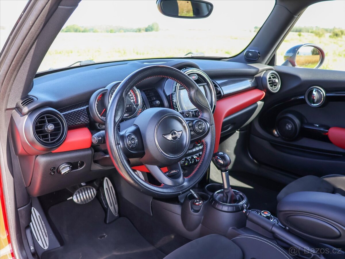Mini Cooper 2,0 JCW 170kW Automat H/K LED (2016) - 10