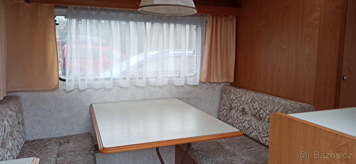 Prodám karavan CARAVELAIR BRASILIA - 10