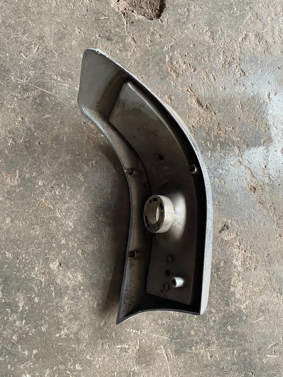 Prodám díly na Volhu 21/24 - 10