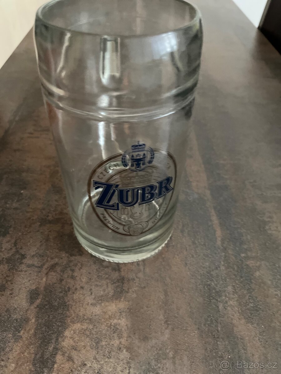 Závěsné kuchyňské zařízení a mnoho dalšího - 10