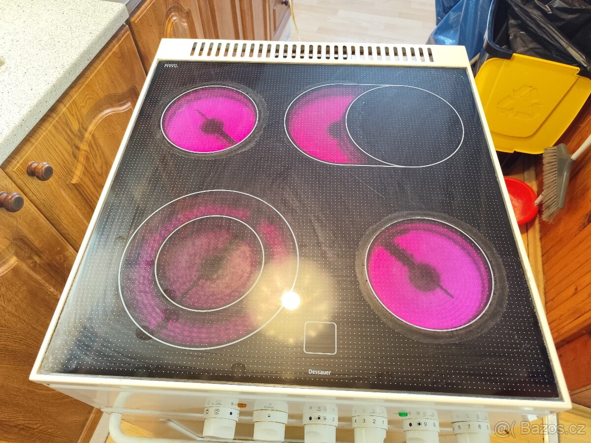 Sklokeramicky sporák - 10