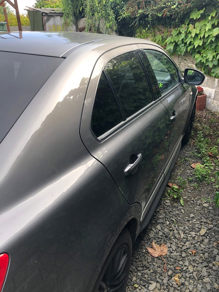 SUZUKI Kizashi 4X4 - 10