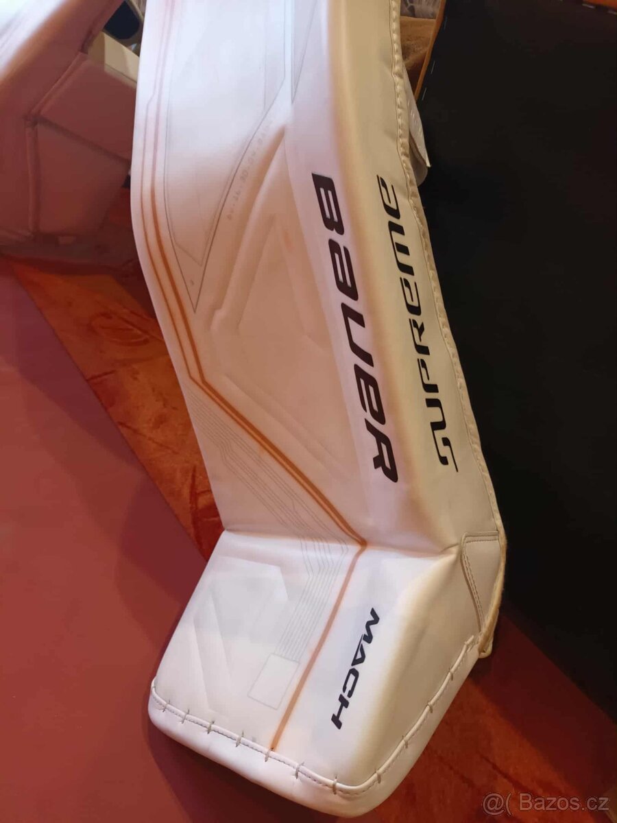 Brankářské betony BAUER SUPREME MACH, sr. M, (34+1), TOP - 10