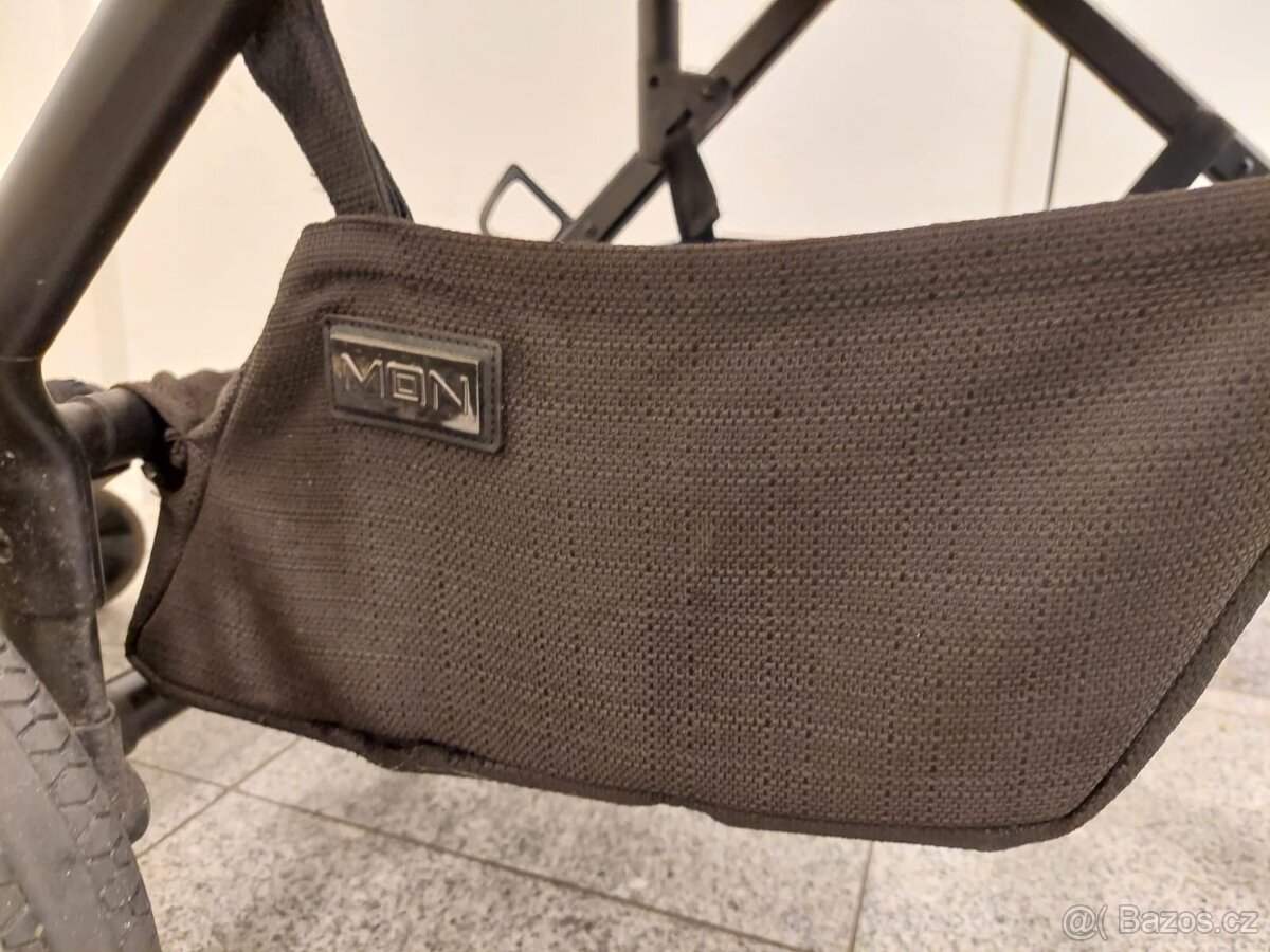 Kočárek Moon - kompletní set s korbičkou - 10