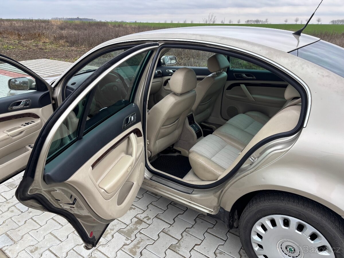 Škoda Superb 1 - 10