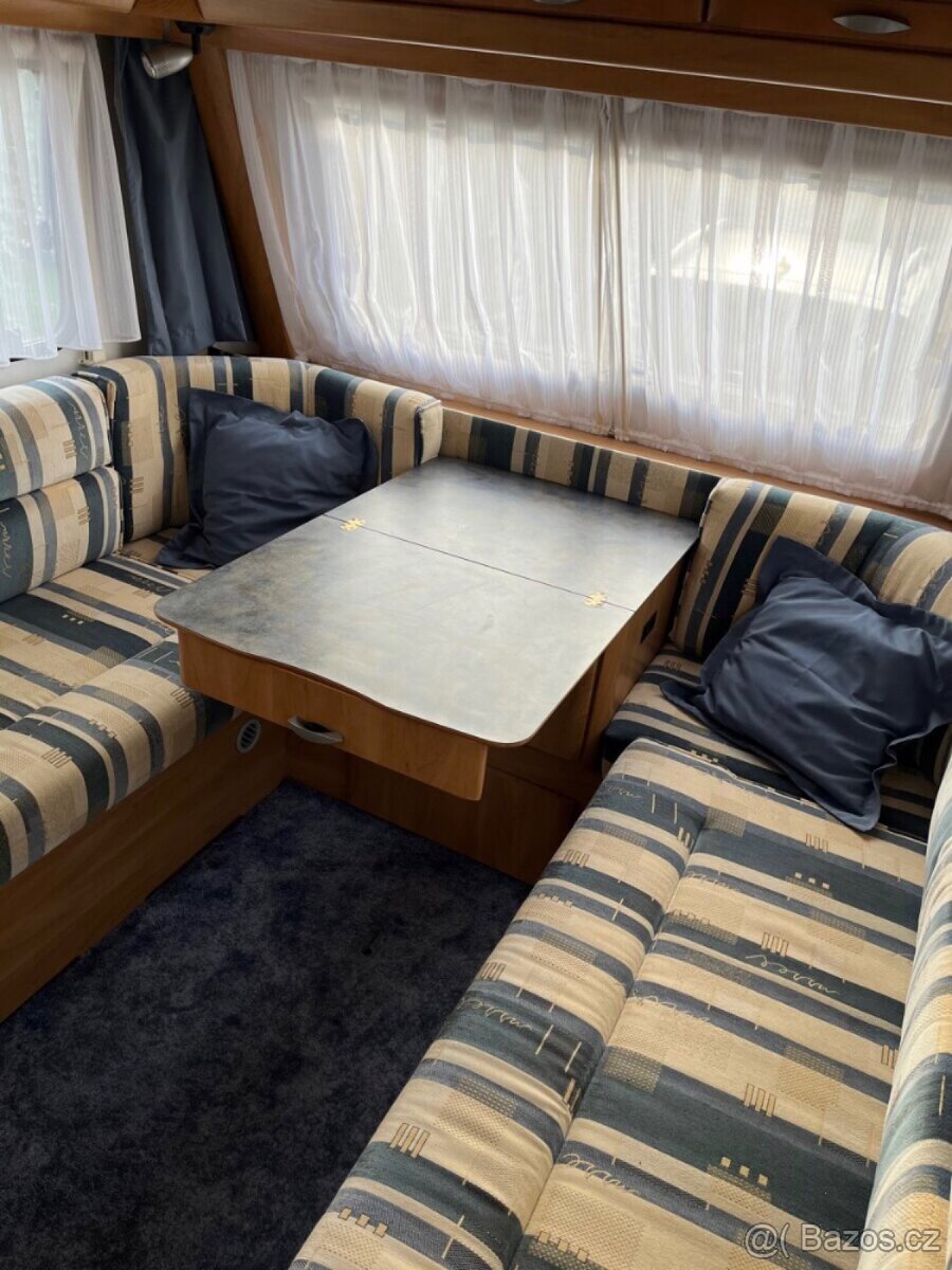 Karavan Hymer Eriba Nova 470A, velká koupelna,prostorný - 10