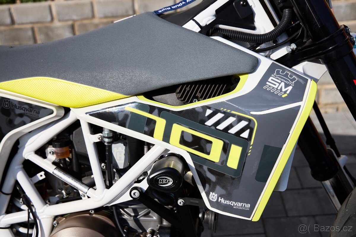 Husqvarna 701 Supermoto 2018 - 10