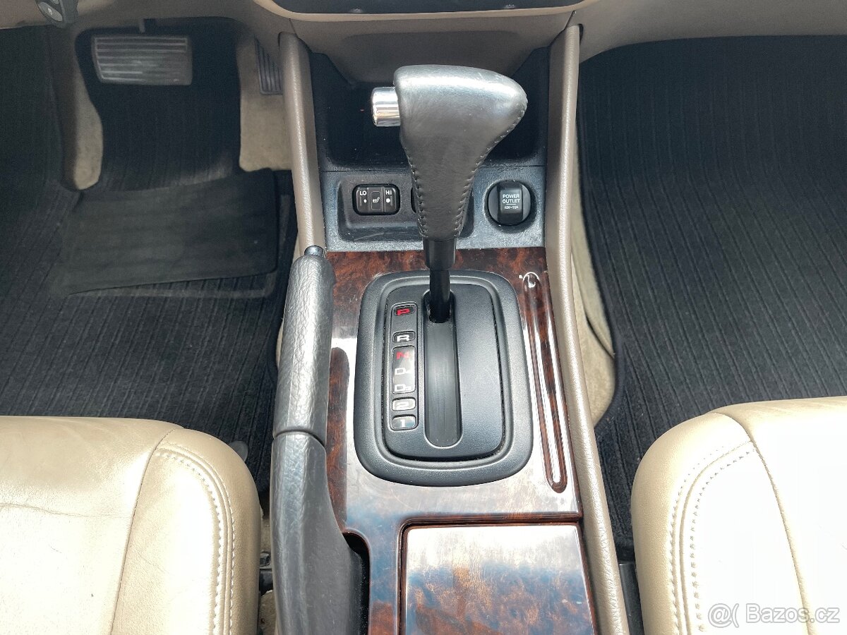 Prodám Honda Accord 3,0 V6 AT klima - 10