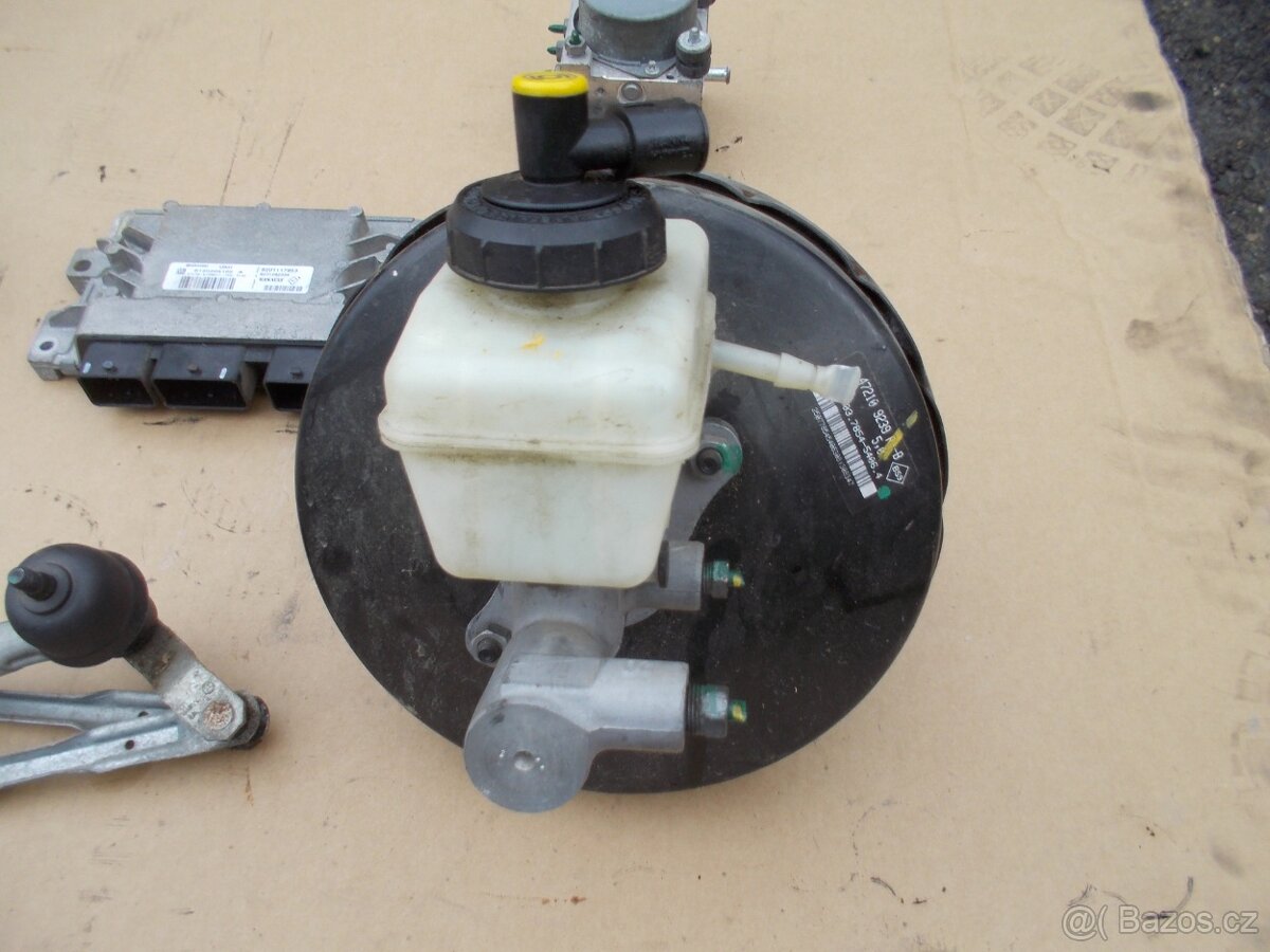 Díly 1. Dacia Sandero 1.2 16v 55kw model 2008-2012 - 10