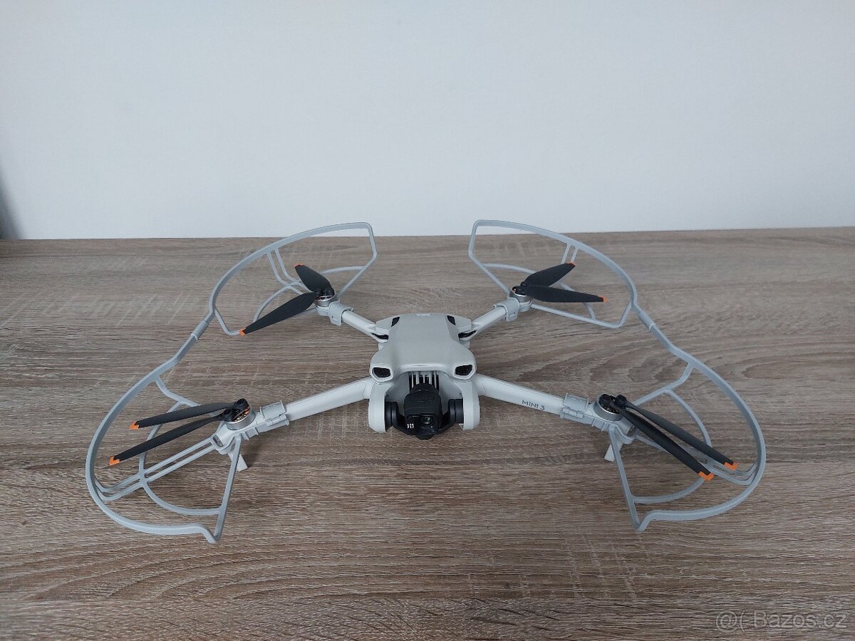 DJI Mini 3 Fly More Combo (DJI RC) - 10