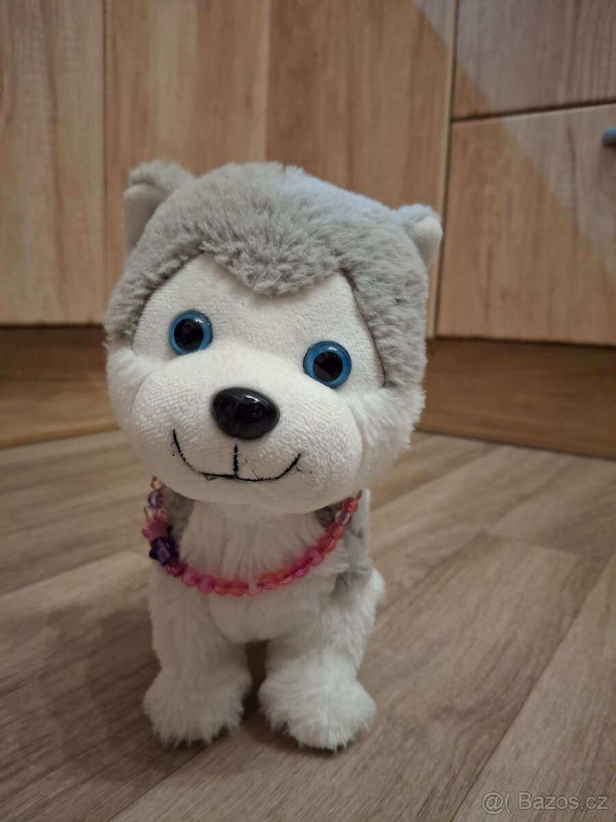 Hračky 50 kusů, Barbie věci, svítící lampa, pop-it, Playmobi - 10