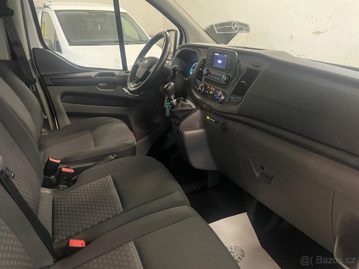 Ford Transit Custom 2,0TDCi 9Míst - 10