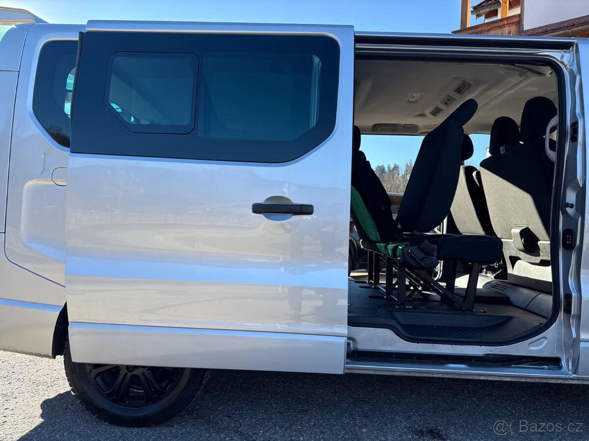 Renault Trafic 2.0 Dci - 10