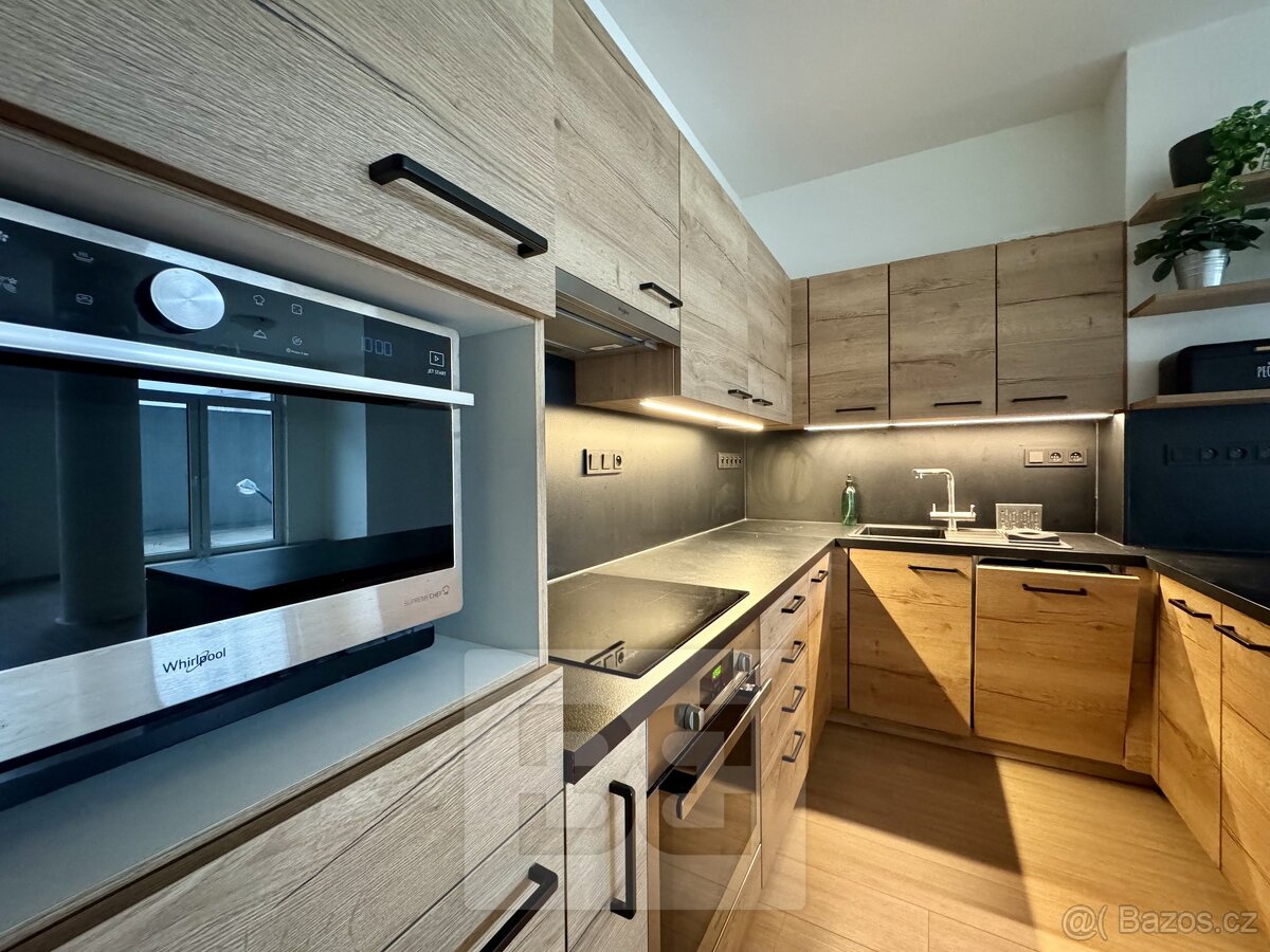 Pronájem bytu 3+kk 85 m², Adamov, ev.č. N08631 - 10