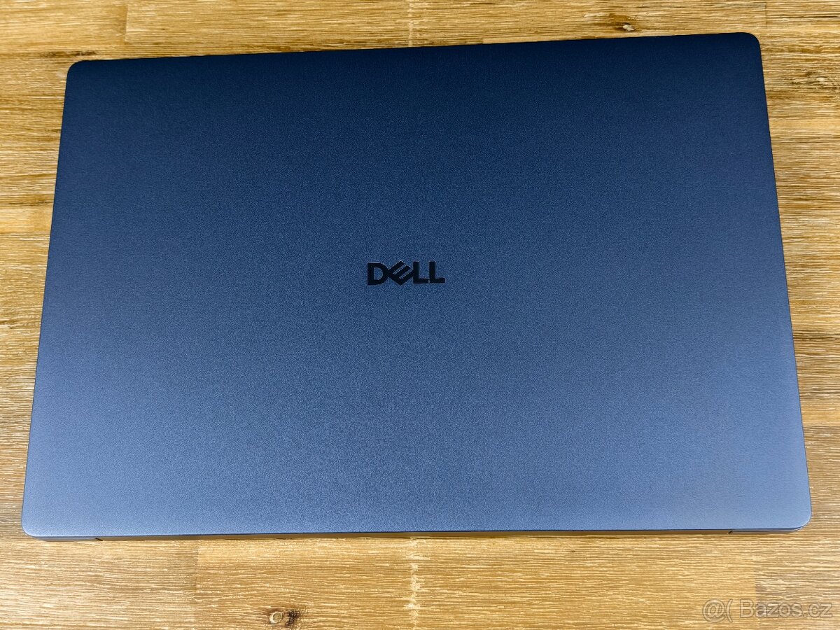 18" mašina pro AI, fotky, video - 64GB, RTX PRO, Core Ultra - 10