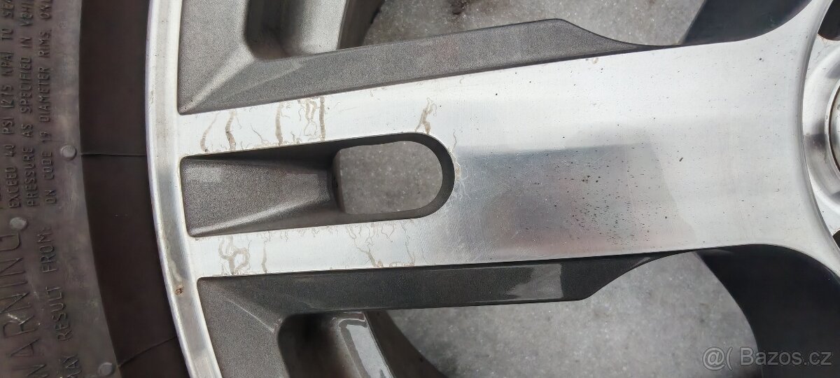 Prodám alu kola s pneu - 10