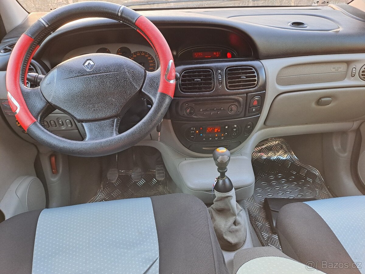 Renault Scenic 1,9 dCi, digi klima - 10