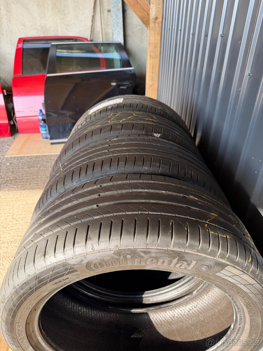 Prodám letmí 235/45/18 - 10