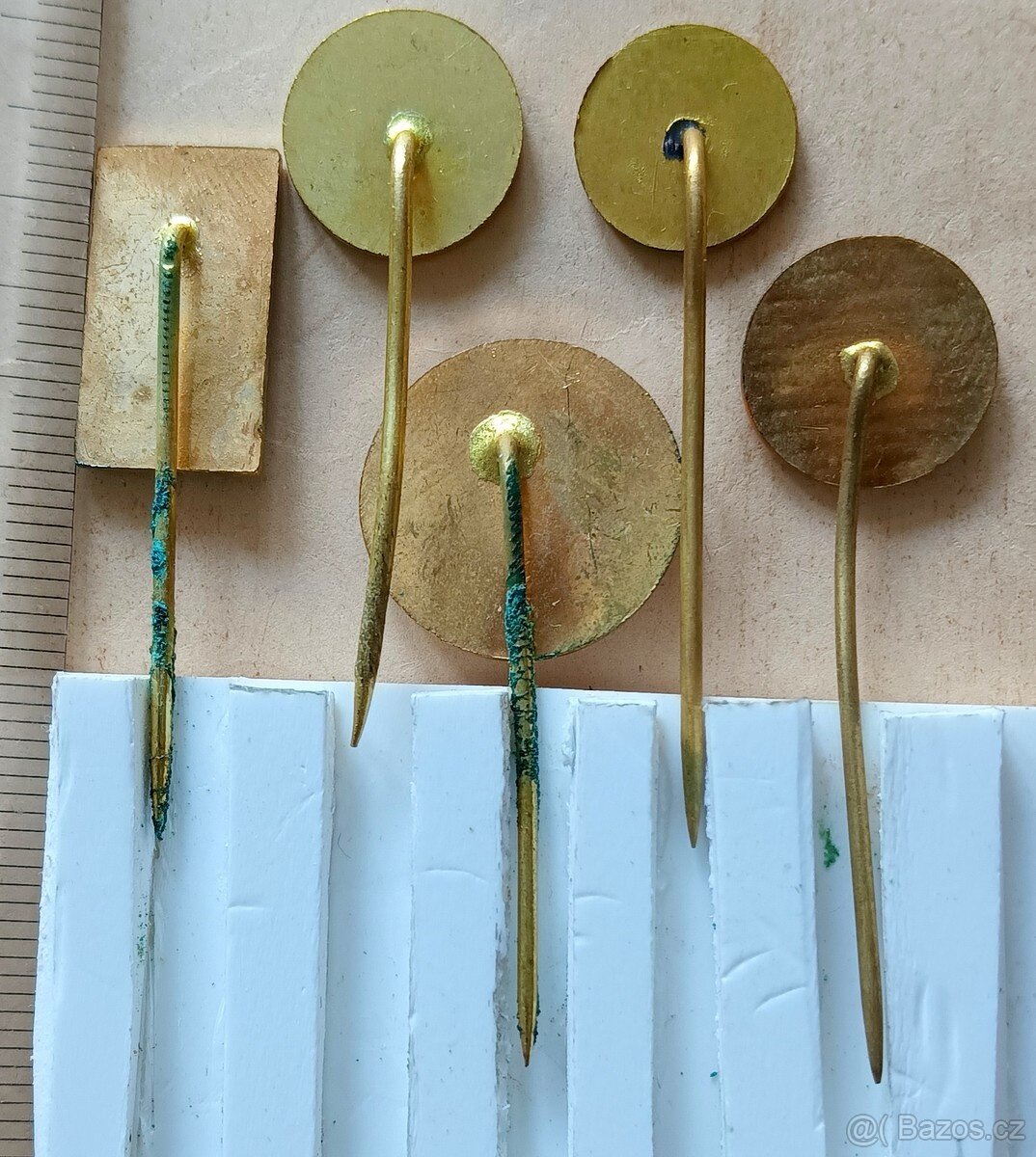 velky mix jehlovych smaltovych odznaku, CSSR, podniky a orga - 10