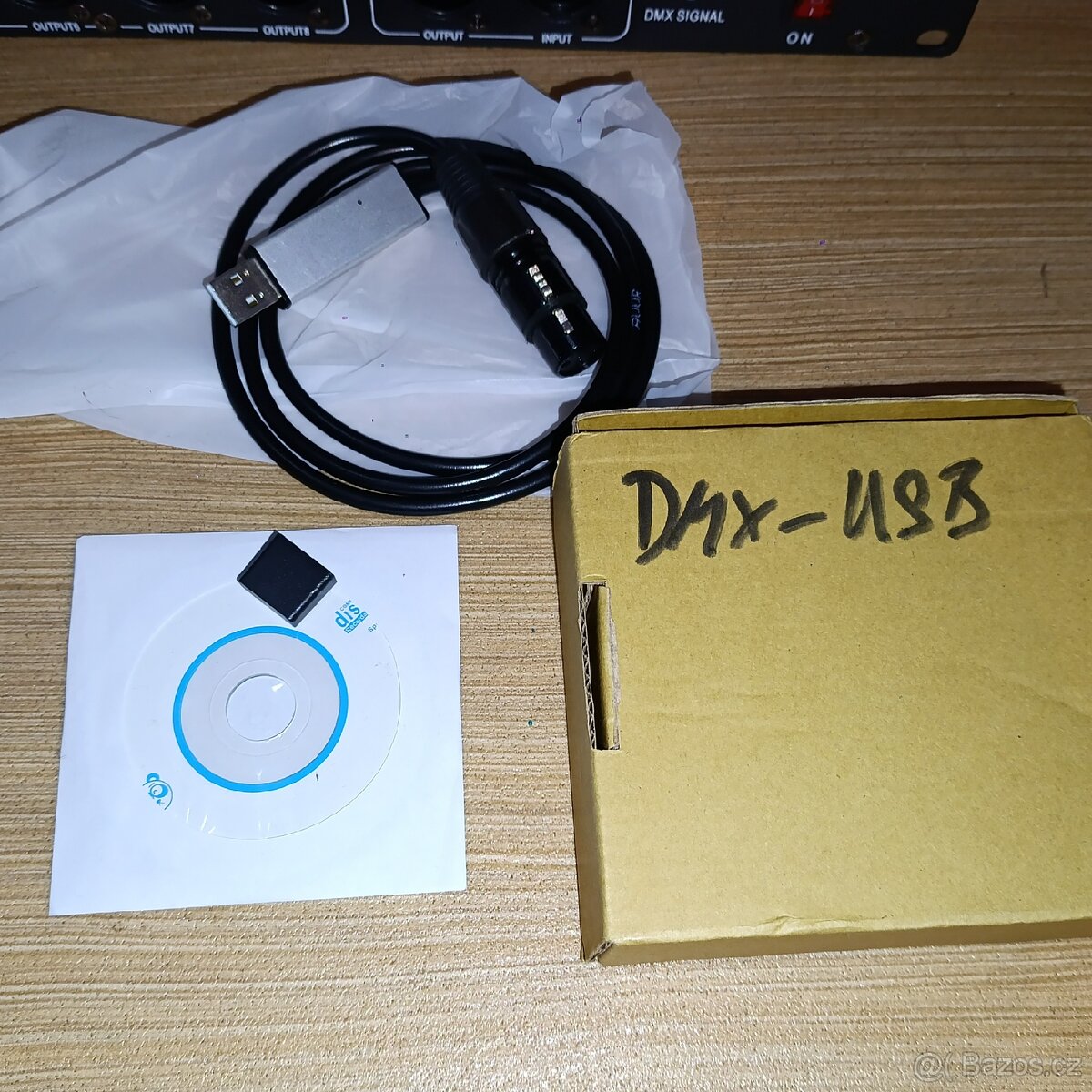 DMX ovladače a DMX spliter - 10