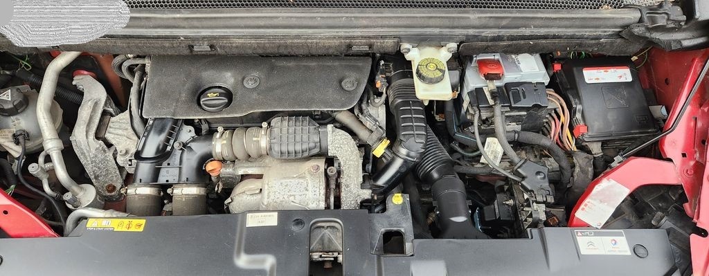 Citroën Grand C4 Picasso, 1.6 HDI 7 MÍST ČR - 10