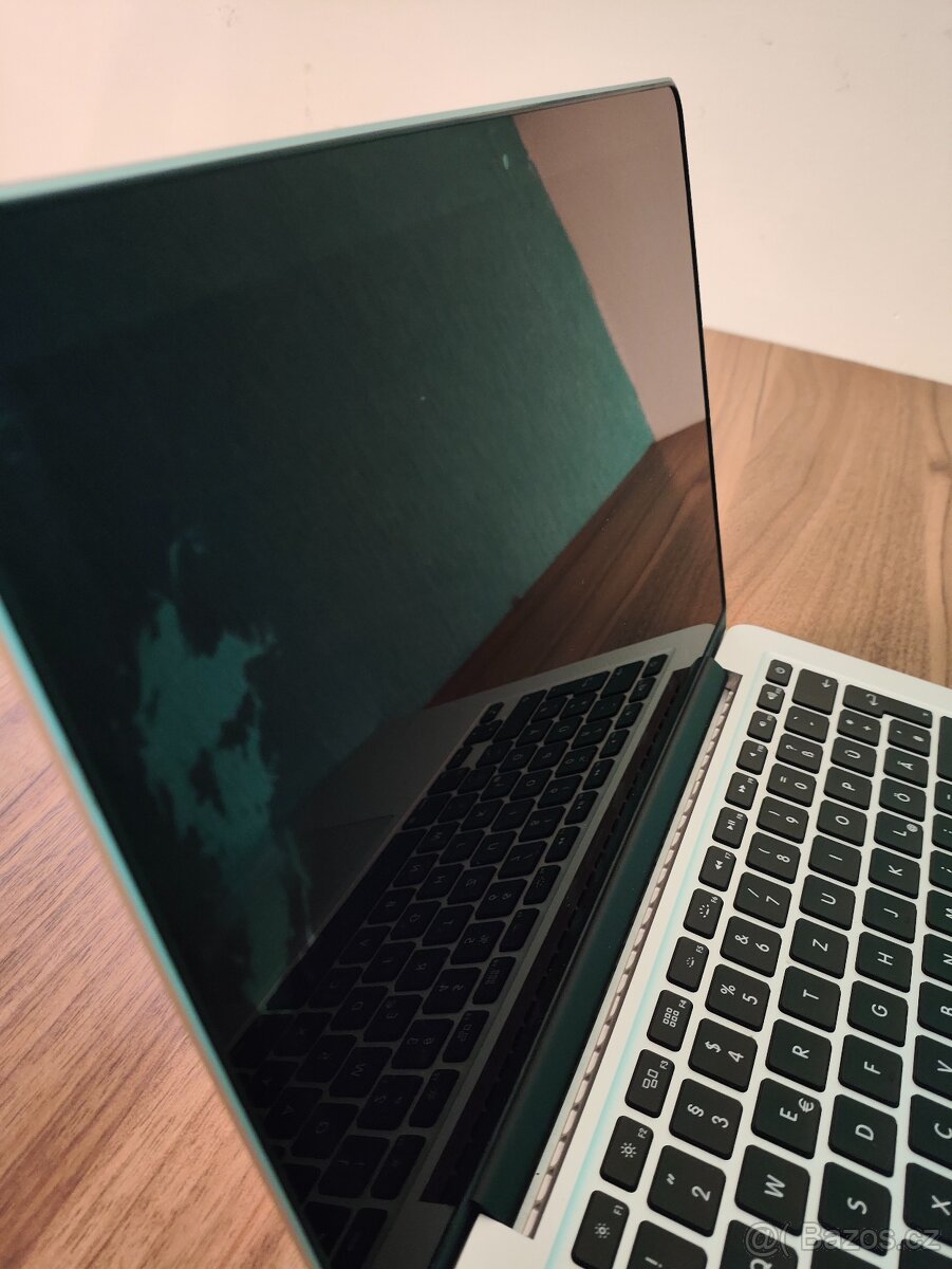 MacBook Pro 2014 i5 4GB 128GB - 10