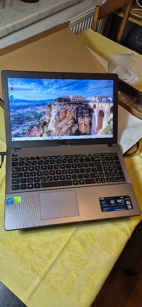 Notebook ASUS - 10