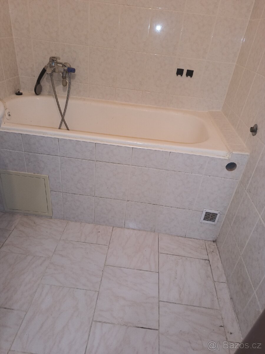 Pronájem bytu 2+1 - 10
