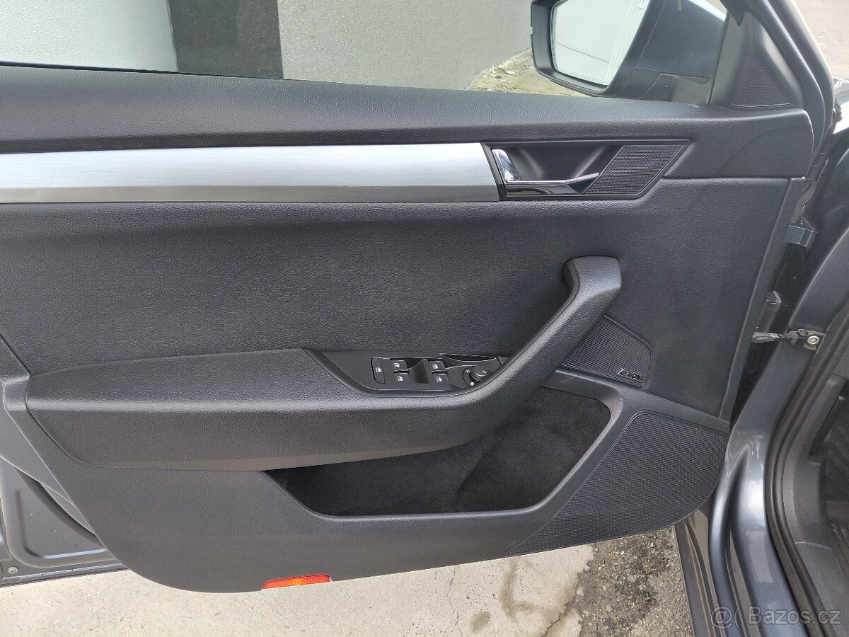 SUPERB III 2.0TDi, r.17 210000km, po rozvodech, NAVI, MANUÁL - 10