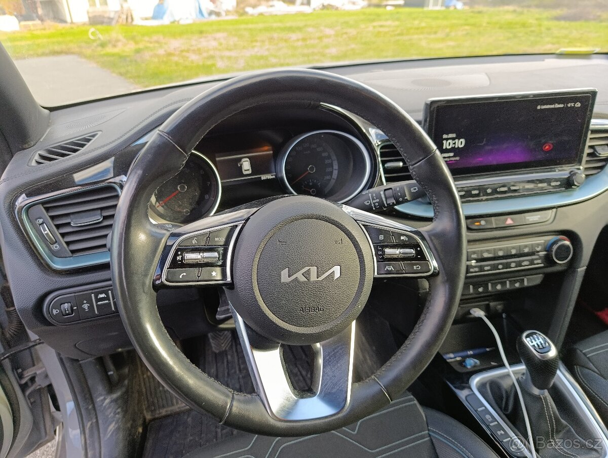 Kia Ceed SW Edice 30 - 10