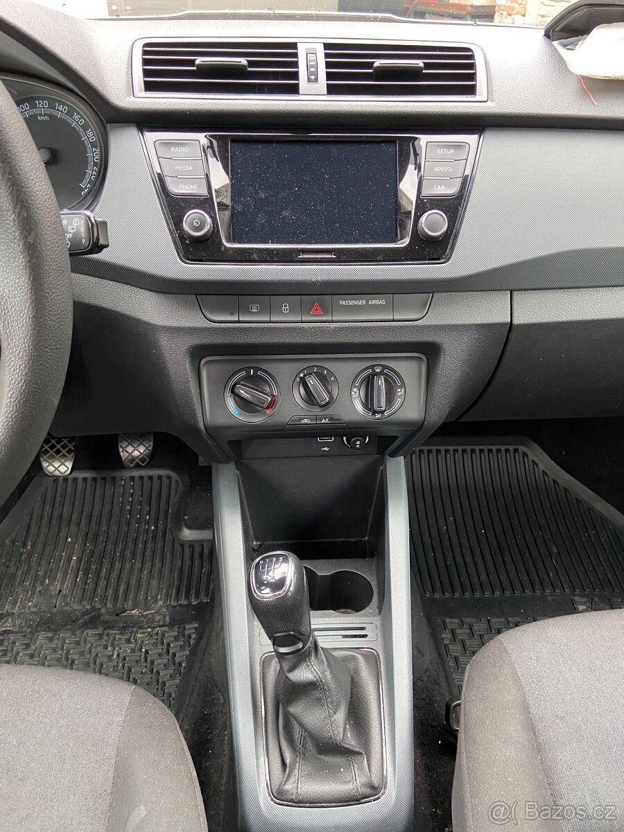 ŠKODA FABIA 3 1.0 TSi COMBI - 10