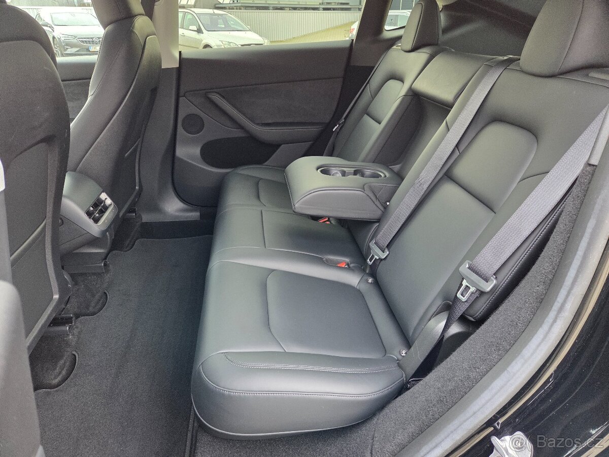 Tesla Model Y Performance SOH 94% Tovární Záruka - 10