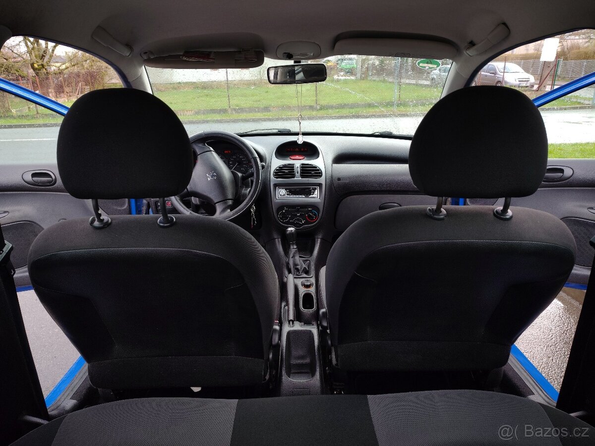 Peugeot 206 - 10