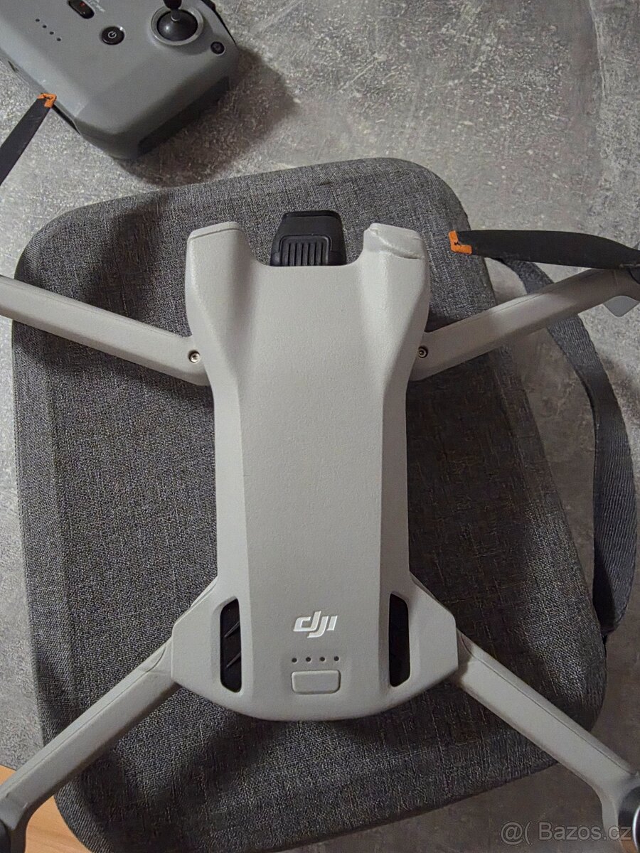 Dron DJI Mini 3 - 10